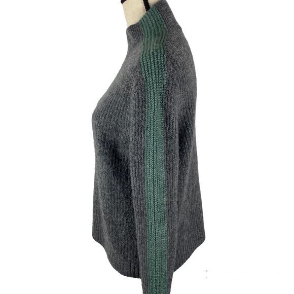 Abercrombie & Fitch Ribbed Sweater Cropped Mock Neck Gray Womens Size Small - Picture 2 of 9